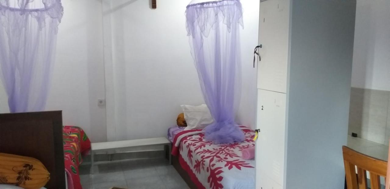 Amed Sari Beach Guesthouse Exterior foto